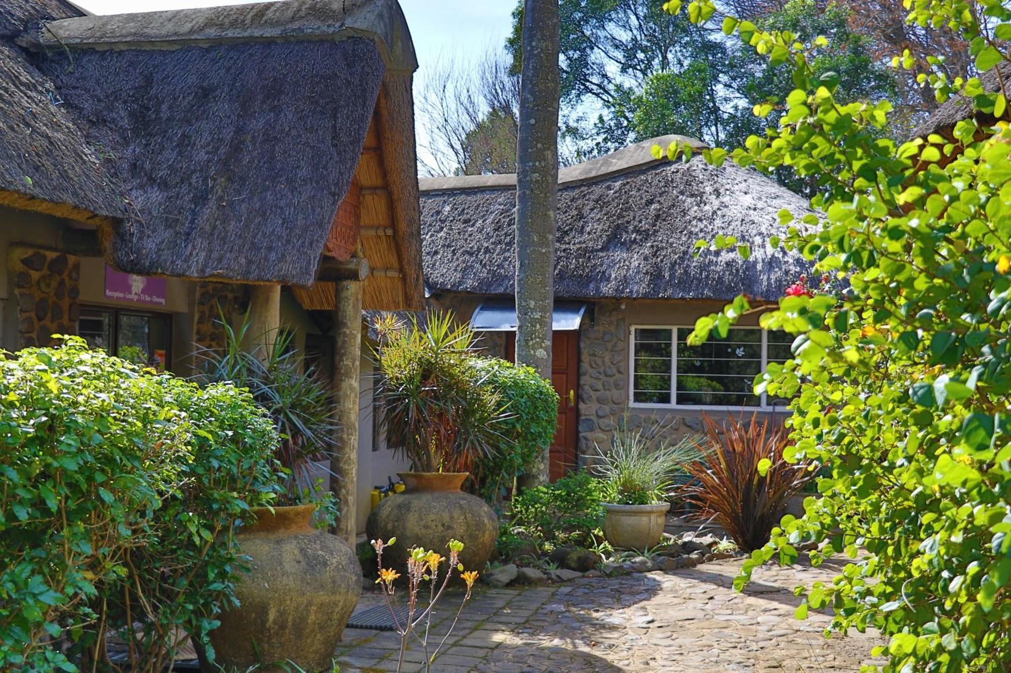 Kukummi Lodge - Formerly Mackaya Bella Country Lodge Champagne Valley Buitenkant foto