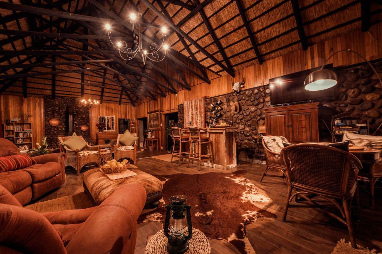 Kukummi Lodge - Formerly Mackaya Bella Country Lodge Champagne Valley Buitenkant foto